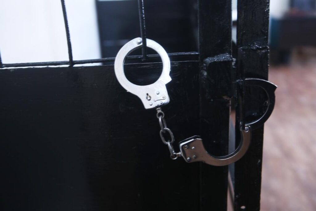 Сотрудников холдинга «Байтерек» подозревают в хищении 197 млн тенге