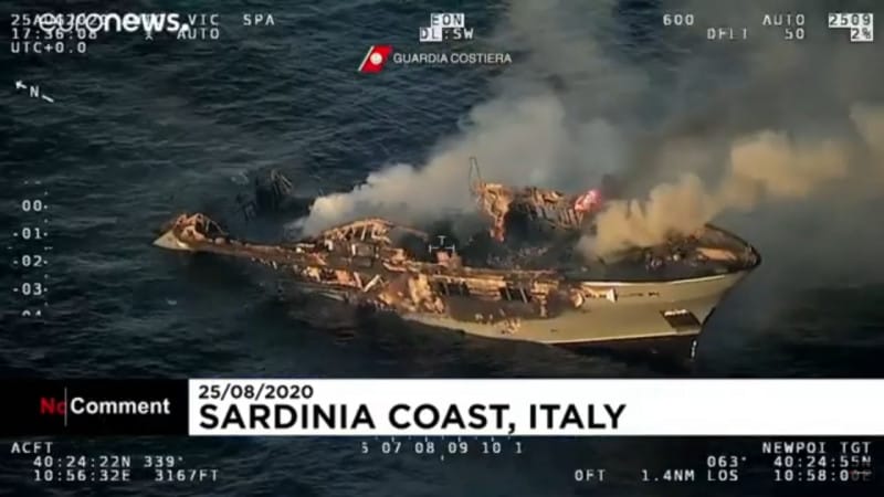 Яхта с казахстанцами затонула у берегов Италии
