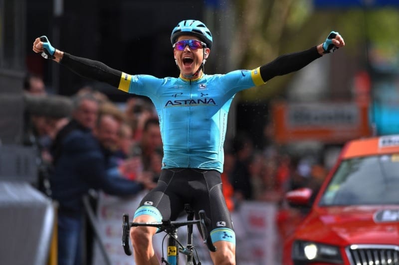 Гонщик «Астаны» стал призером пятого этапа виртуальной Giro d’Italia