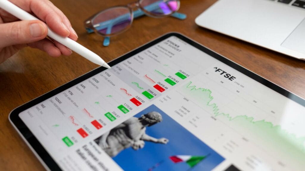 Apple и Tesla проводят сплит: стоит ли покупать их акции