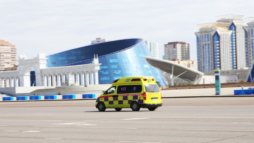 Количество зараженных COVID-19 в Казахстане достигло 1735