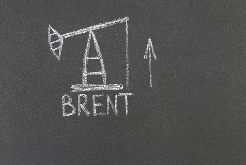 Нефть марки Brent дорожает до $33,93 за баррель