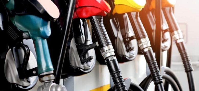 Казахстан временно запретит ввоз российского бензина