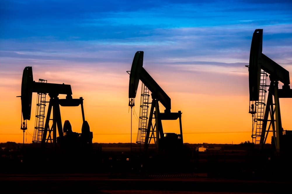 Нефть торгуется на уровне $27 за баррель
