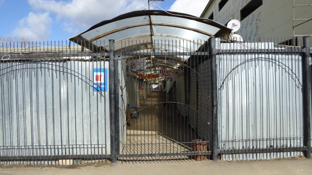 При каких условиях откроют торговые дома и рынки в ЗКО