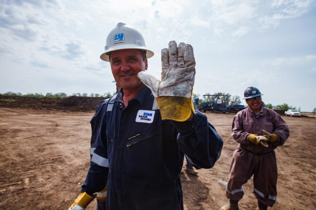 Почему более половины услуг в нефтегазовой отрасли оказывают иностранные подрядчики