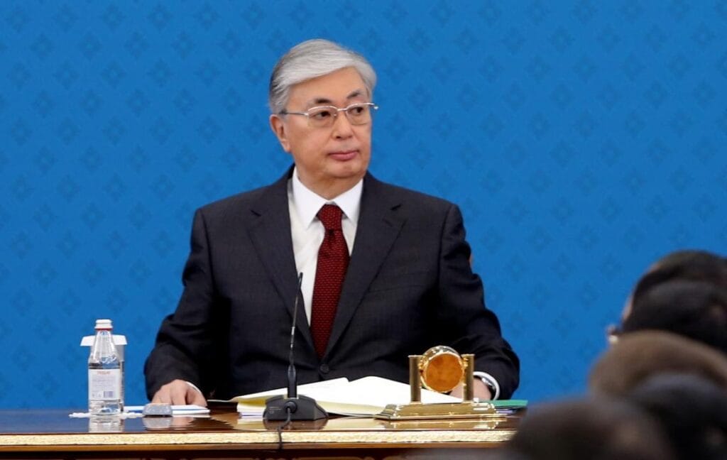 «Қоғамдық іс-шаралар уақытша тоқтатылады» – Президент коронавирус пандемиясына қатысты мәлімдеме жасады