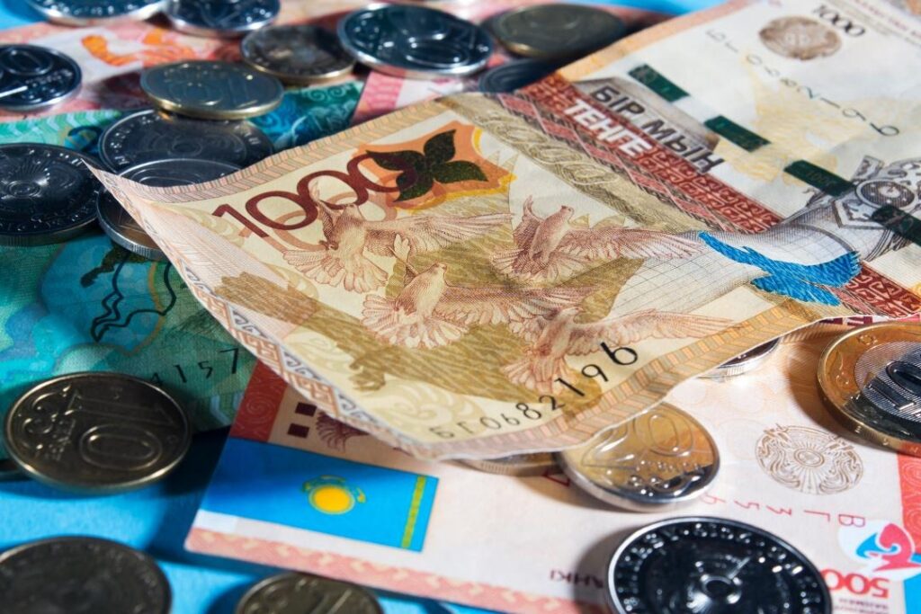 Ущерб от «обнальных» контор составил 2 млрд тенге