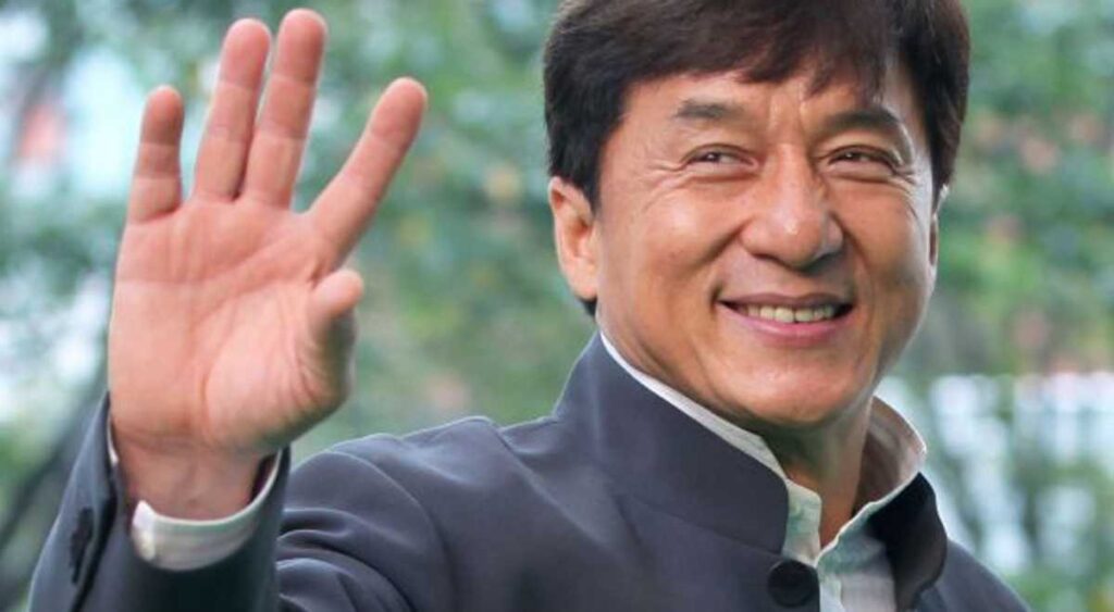 СМИ записали Джеки Чана в число больных коронавирусом