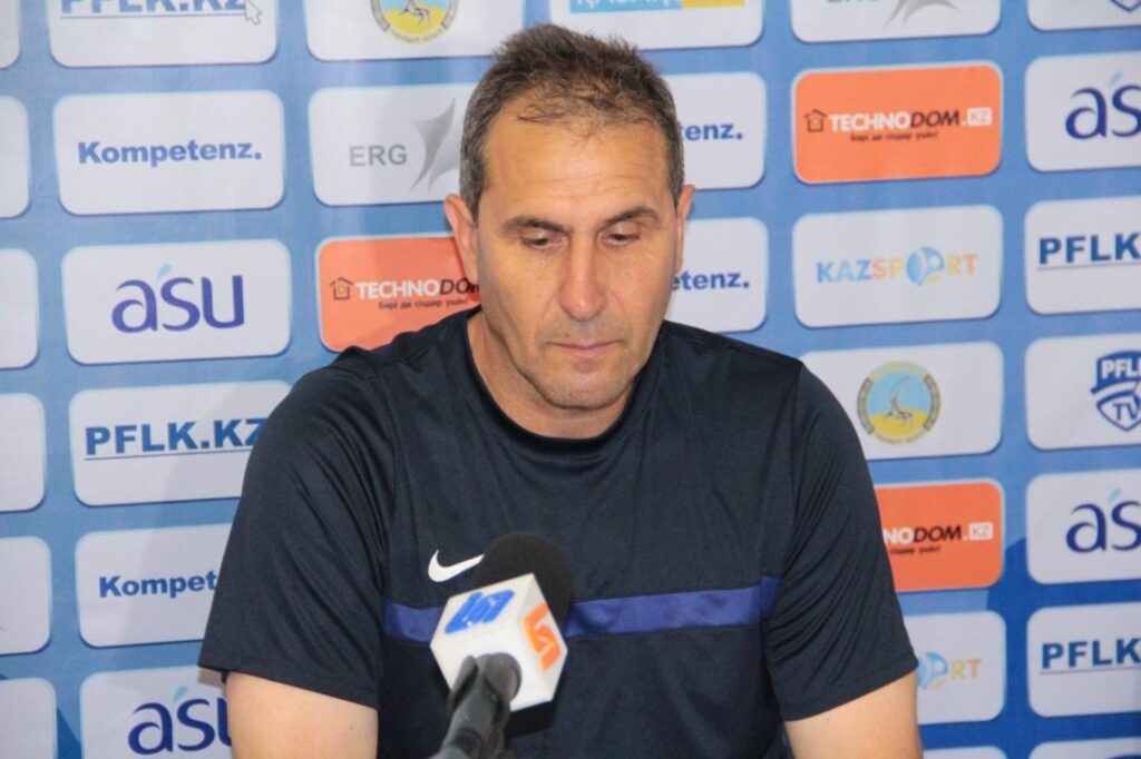 ФК «Иртыш» обязали выплатить болгарскому тренеру больше 1 млн евро