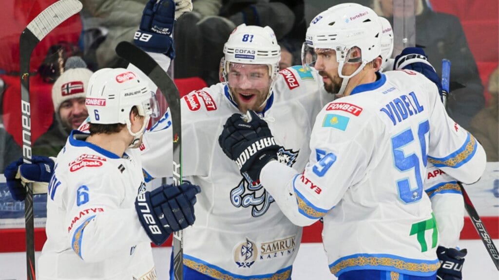 «Барыс» выиграл у «Автомобилиста» в чемпионате КХЛ