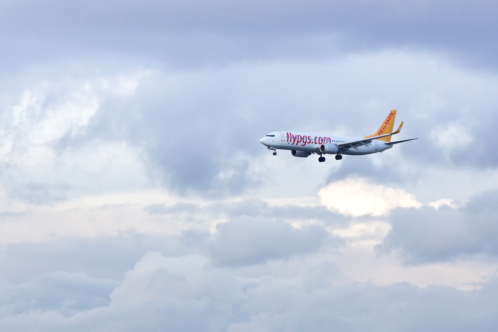 Более 155 человек пострадали из-за жесткой посадки самолета в Турции