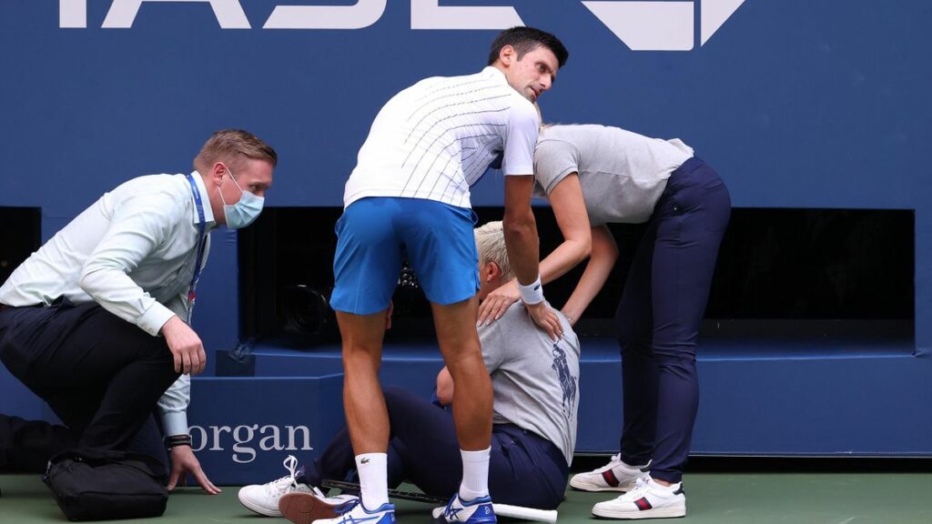 Новак Джокович оштрафован на $163 тысячи и снят с US Open-2020