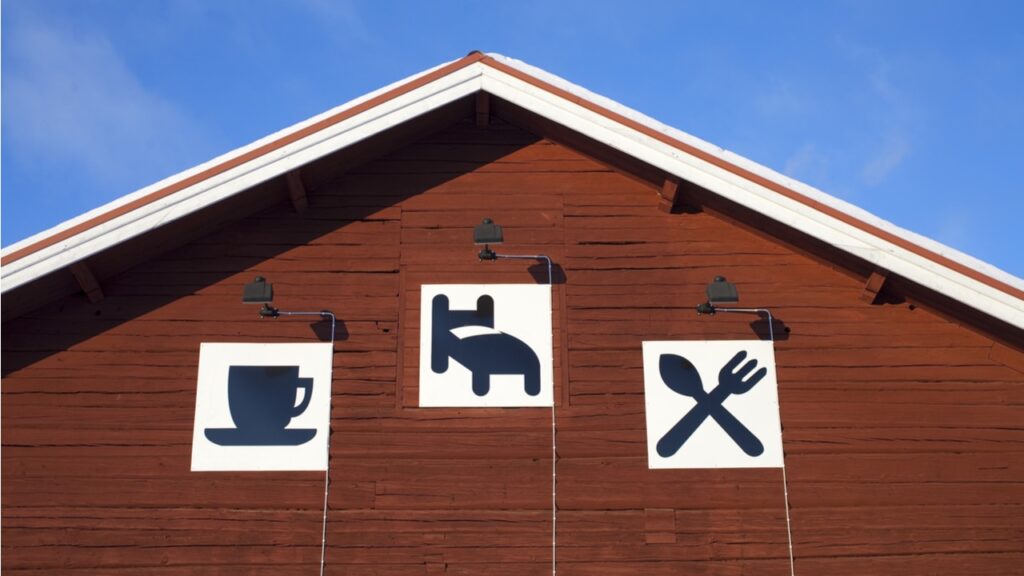 Хостелы в многоэтажных домах обязаны иметь отдельный вход