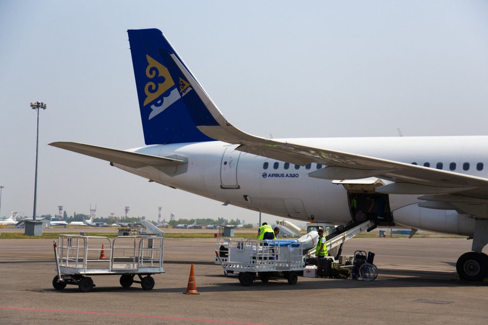 Еще одна казахстанская авиакомпания сокращает рейсы в Китай