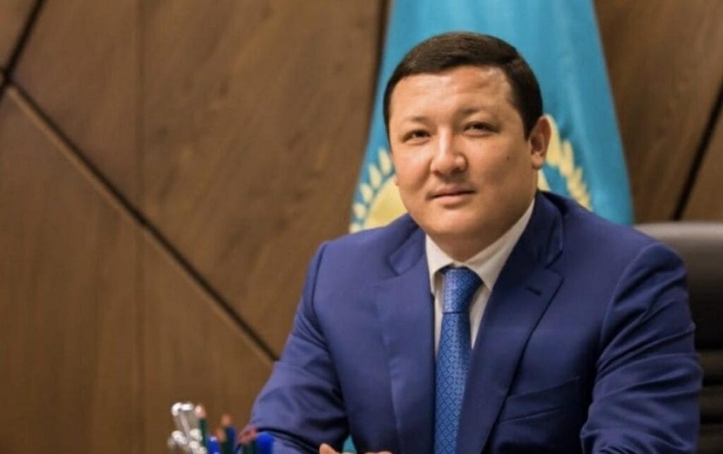 Аким Атырау ушел в отставку