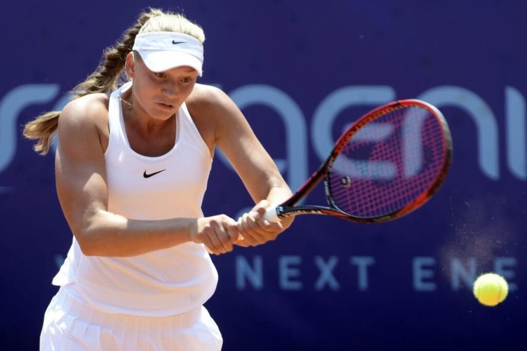 Рыбакина стала самой молодой казахстанкой в топ-30 мирового рейтинга WTA