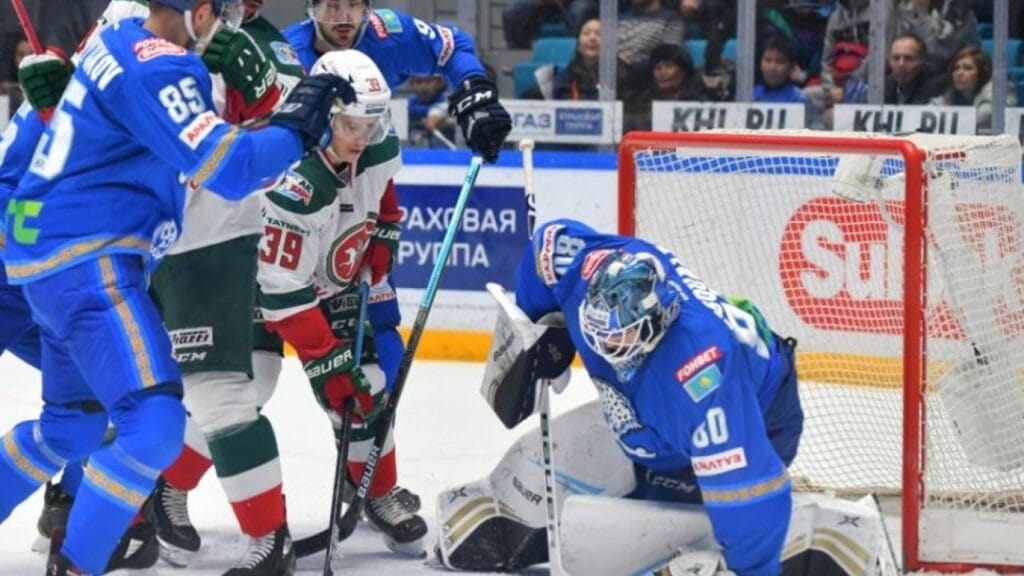 Капитан «Барыса» дисквалифицирован на два матча КХЛ