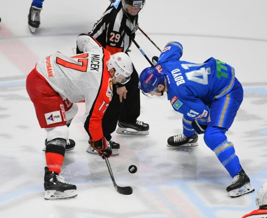 «Барыс» обыграл «Автомобилист» в чемпионате КХЛ