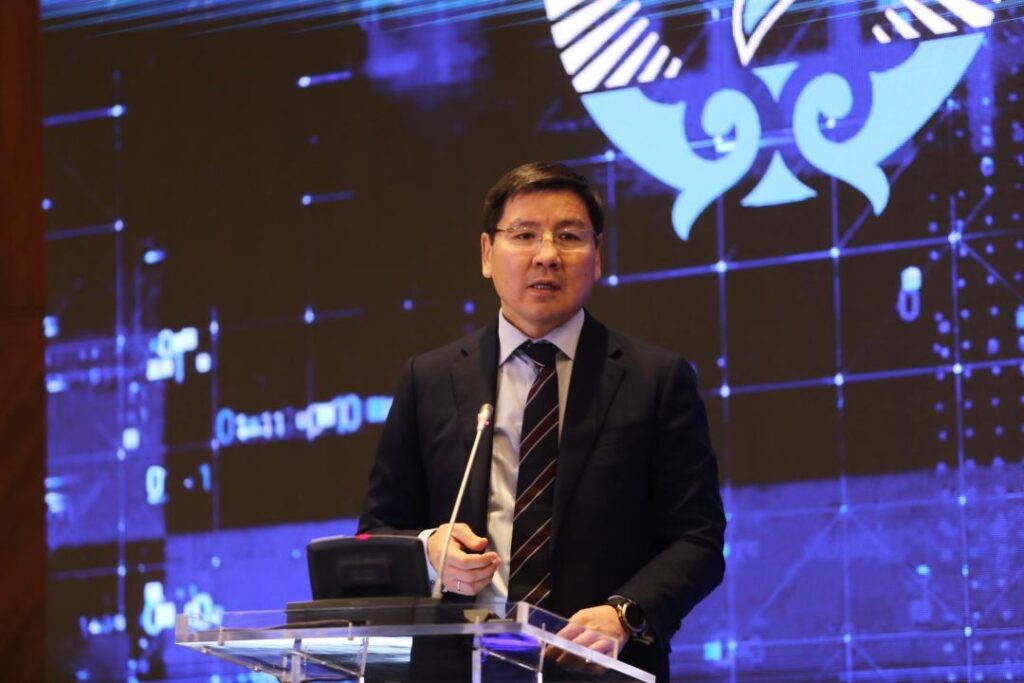 Министр кәсіпкерлерді отандық ІТ-өнімдерді пайдалануға шақырды