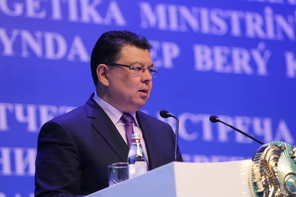 Бозумбаев покинул пост министра энергетики Казахстана