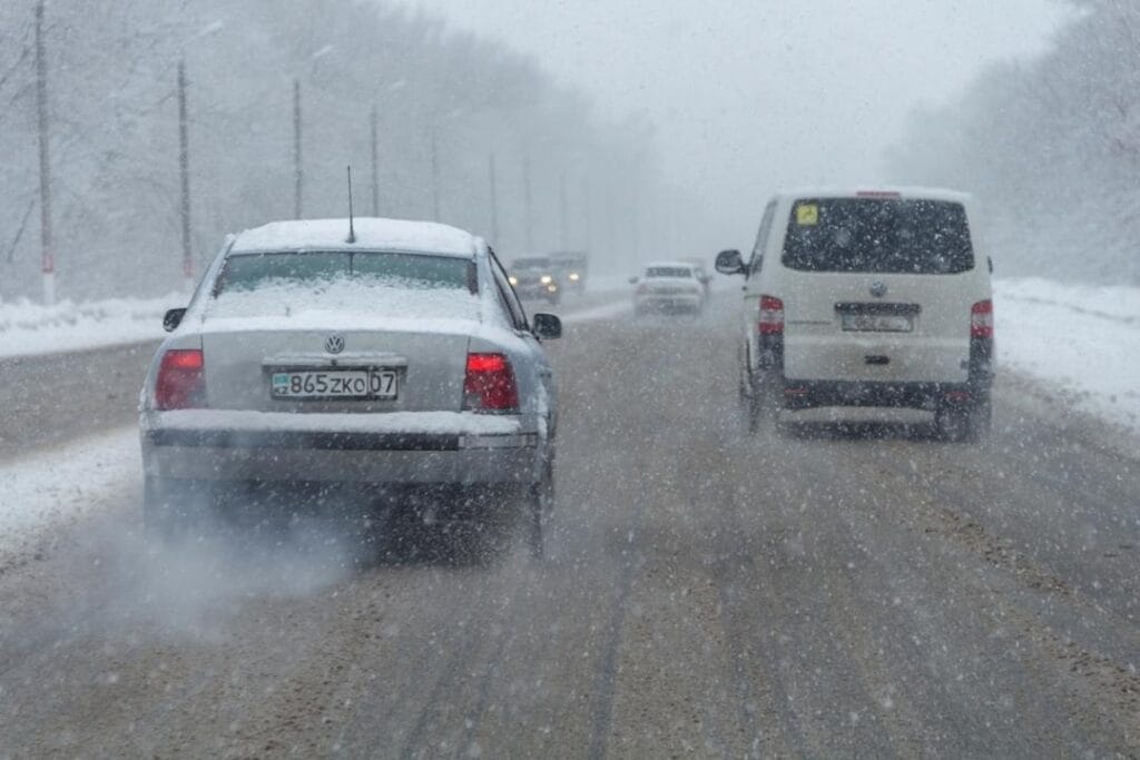 Как «умирают» автомобили казахстанских чиновников