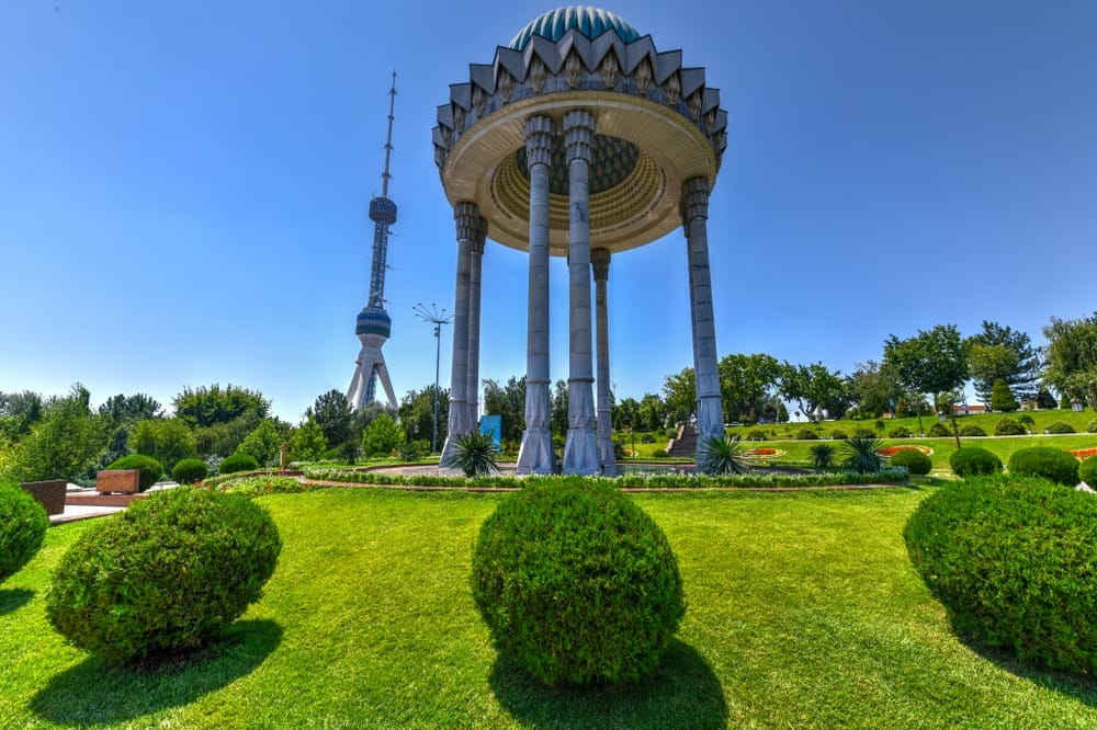 В Узбекистане распоряжаться землей будут депутаты