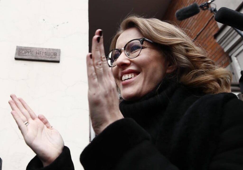 Forbes оценил заработки российских звезд в Instagram