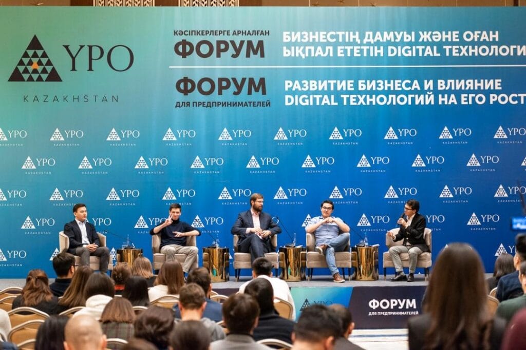 Корифеи бизнеса поделились «формулой успеха» с начинающими предпринимателями