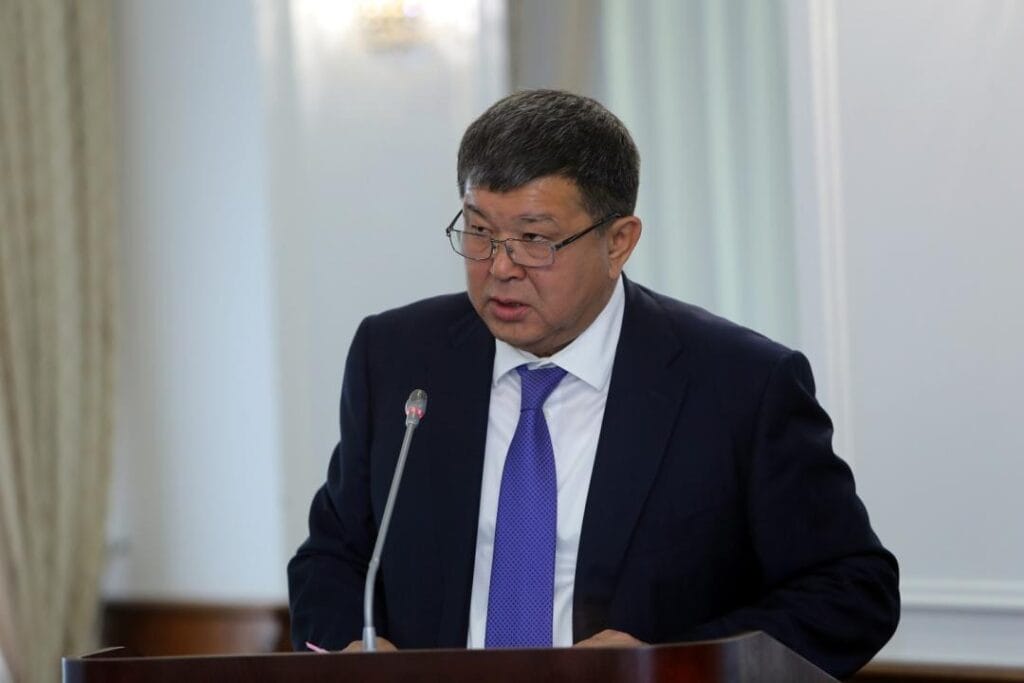 Экспорт казахстанской нефти за 10 месяцев вырос почти на 1%