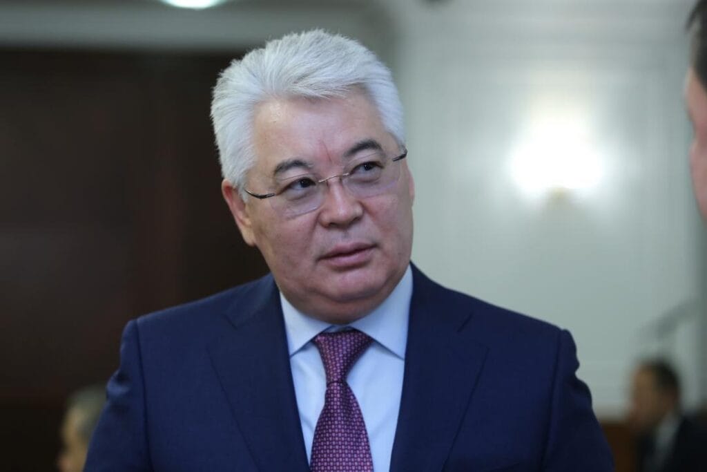 Вагоны и локомотивы на 657 млрд тенге купят в Казахстане