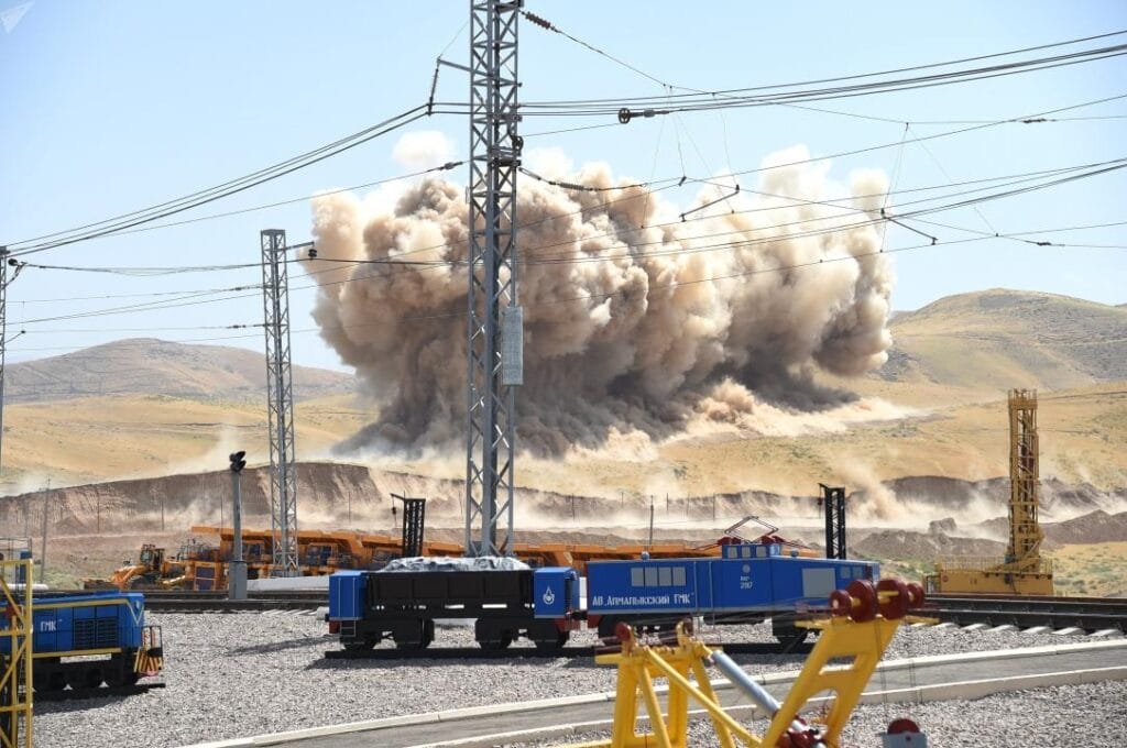 АГМК построит крупнейшую в СНГ медно-обогатительную фабрику