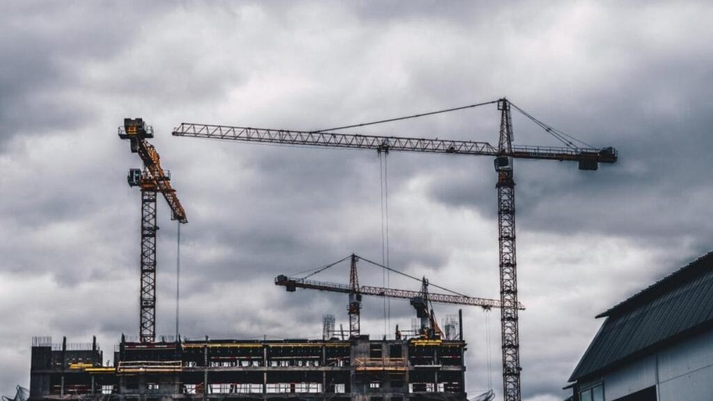 Низкие цены на строящееся для государства жилье разоряют застройщиков