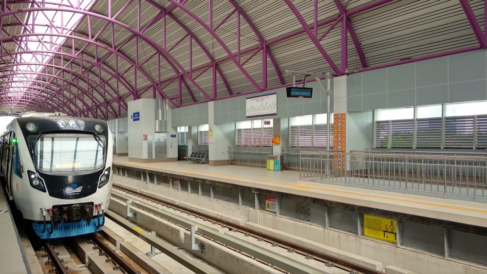 В «Астана ЛРТ» объяснили необходимость покупки китайских электробусов