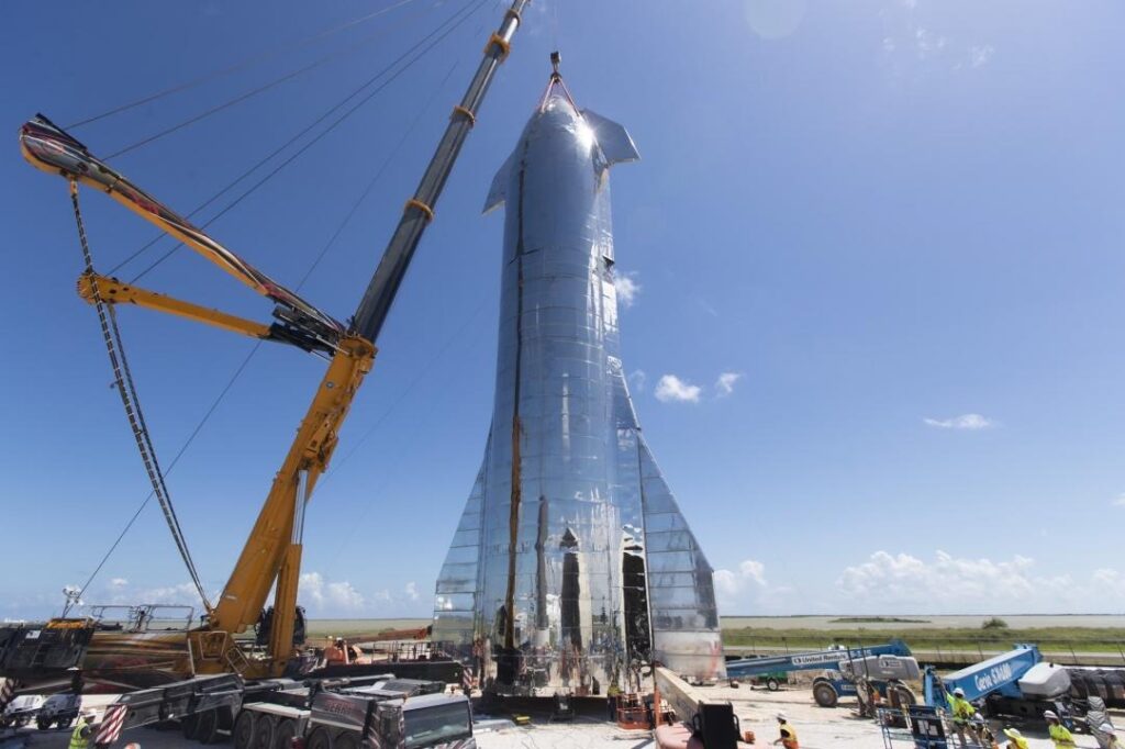 Маск анонсировал полет Starship
