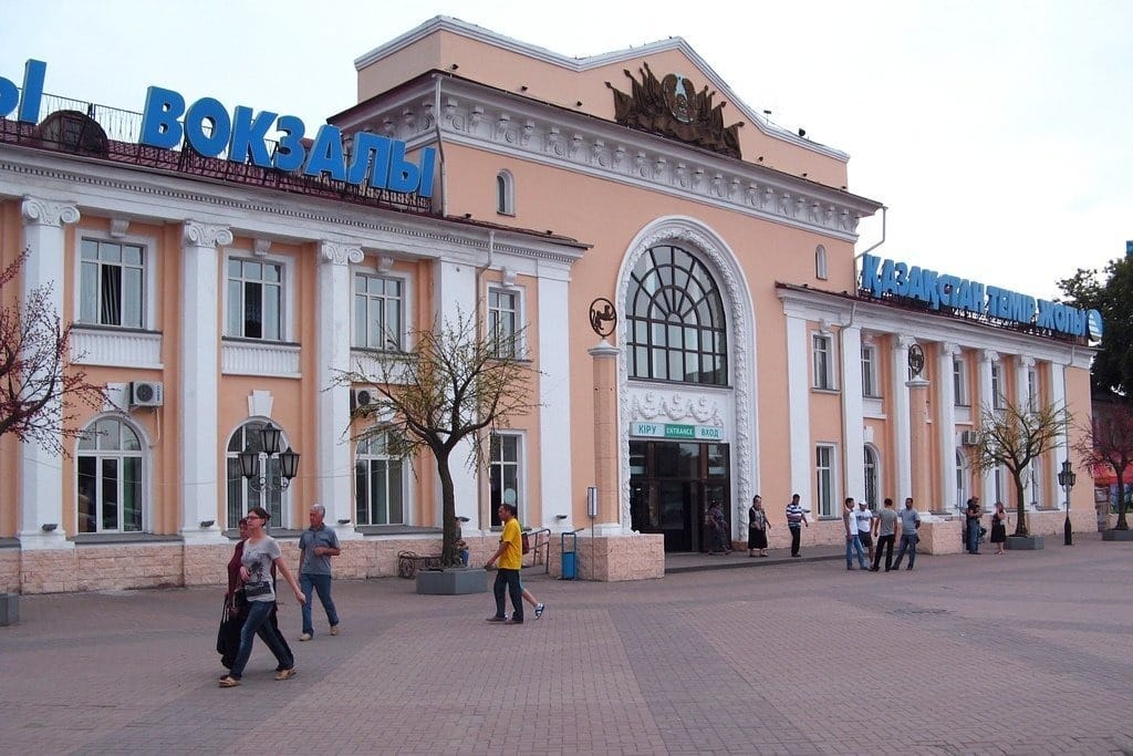 Фасад до реконструкции. Фото автора