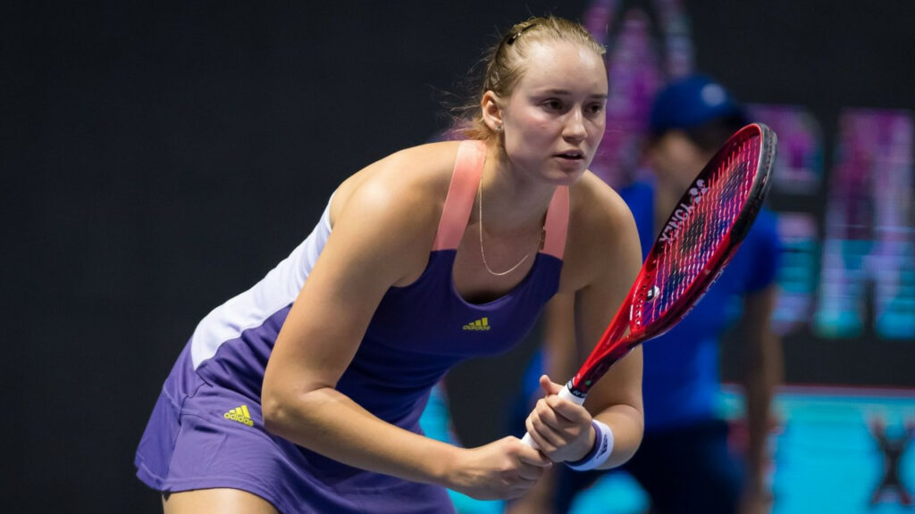 Рыбакина начала с победы Roland Garros-2020