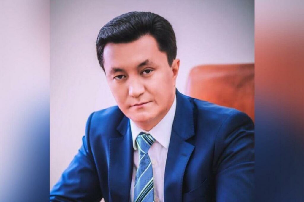 Экс-замакима Актюбинской области осудили за взятку в $1,2 млн