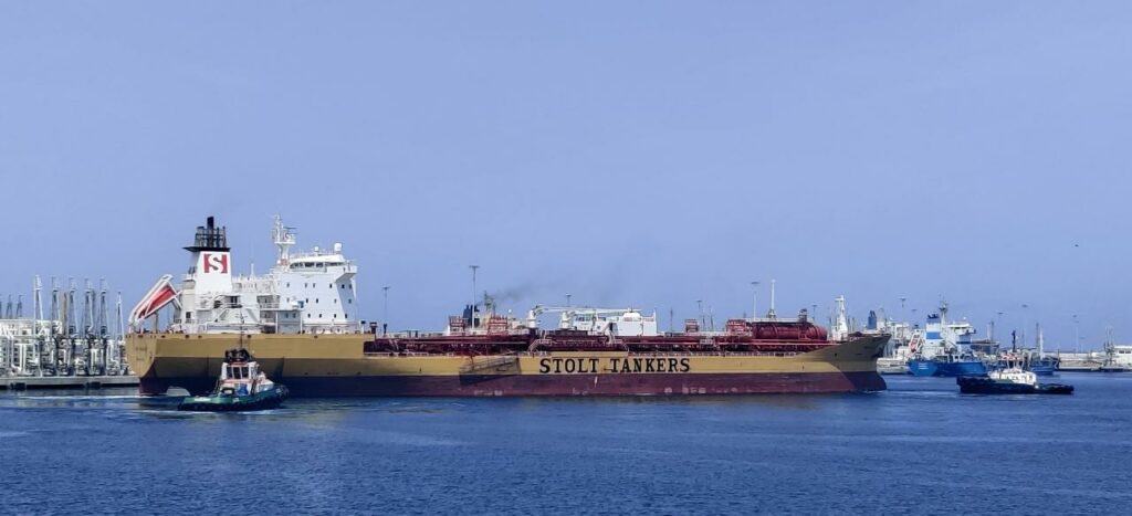 Россия станет продавать меньше нефти