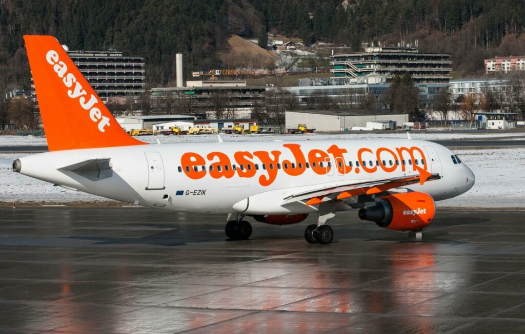 EasyJet привлек около $400 млн от продажи самолетов