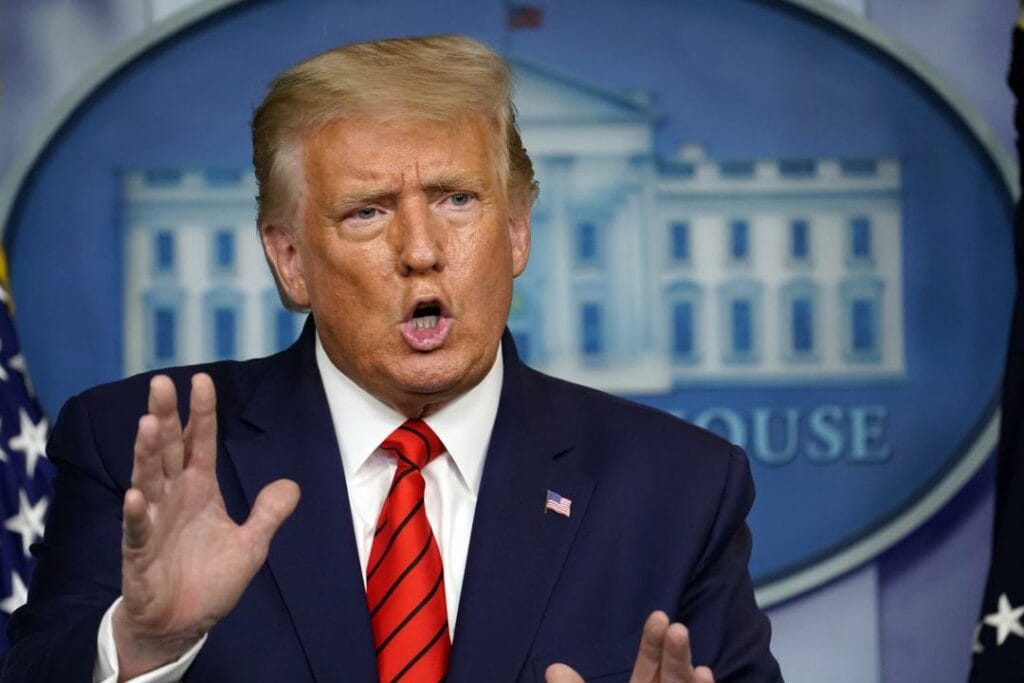 Трамп лидирует во Флориде и Техасе