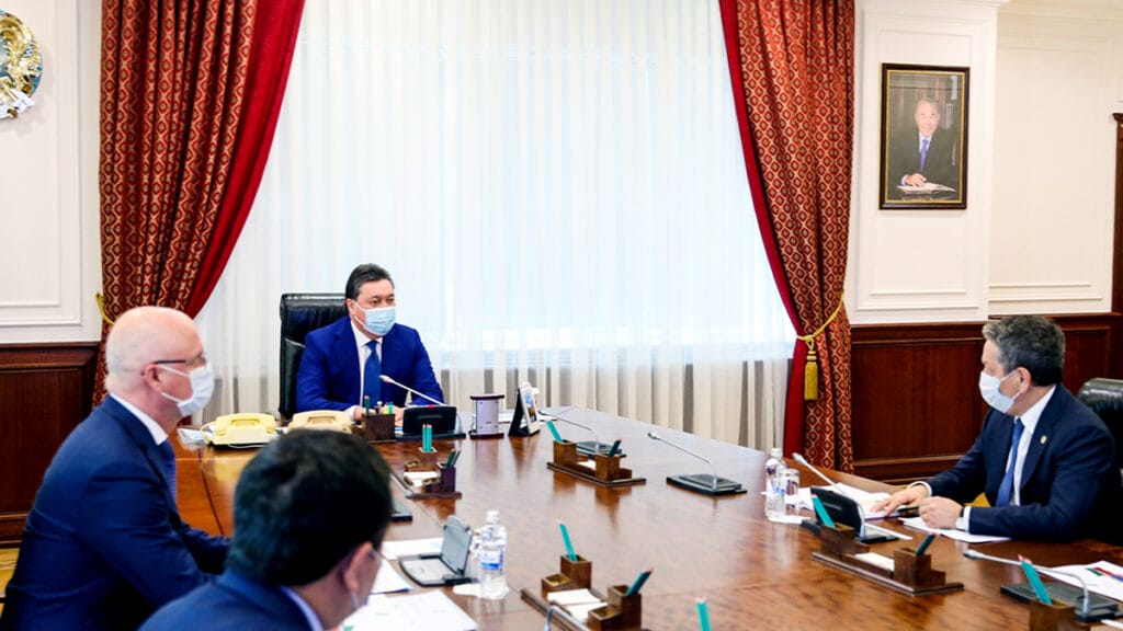 Проект шинного завода в Сарани обсудили с Маминым