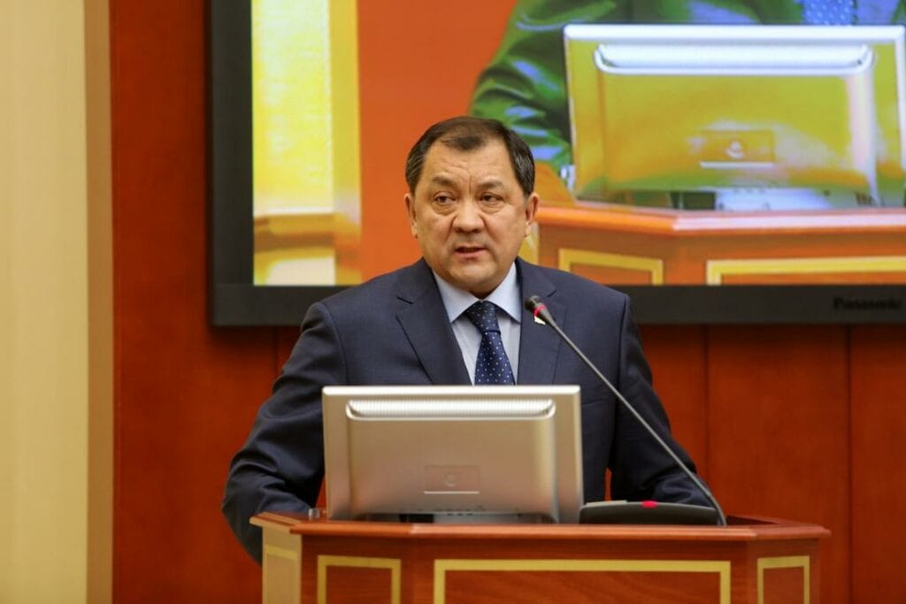 Казахстан из-за низкого спроса снизил производство авиакеросина