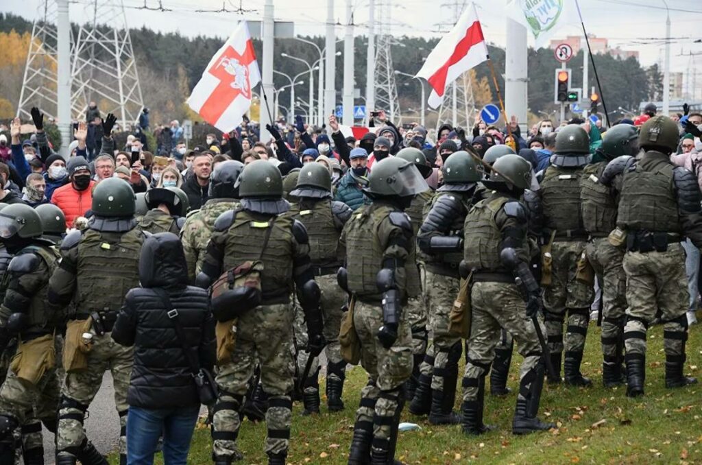 В Минске задержаны десятки протестующих