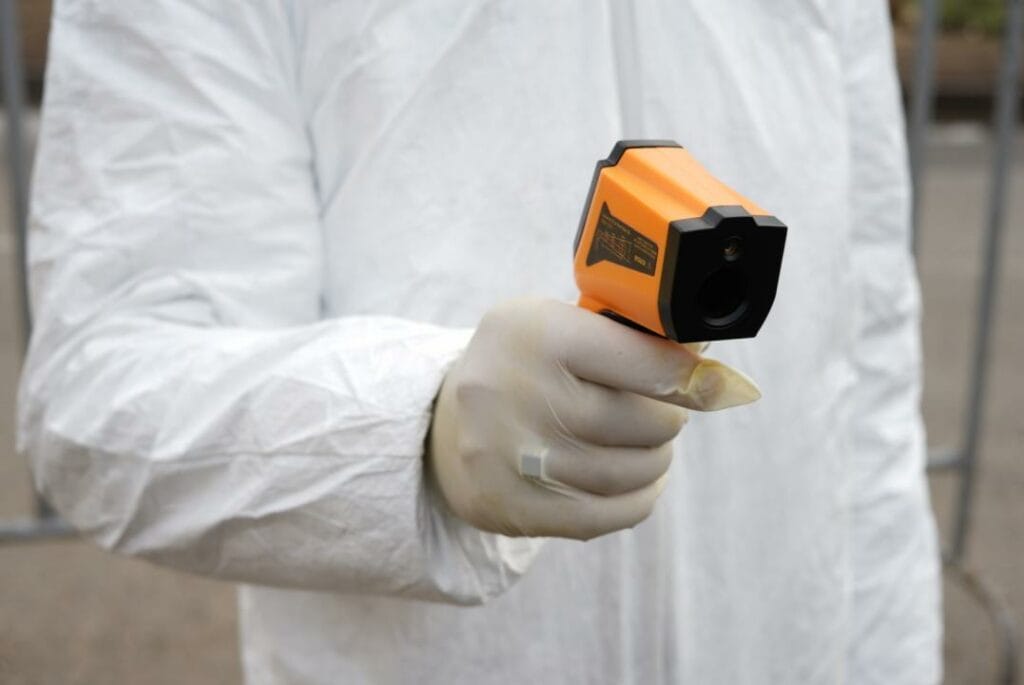 Англияда үш балдық шектеу жүйесі енгізіледі