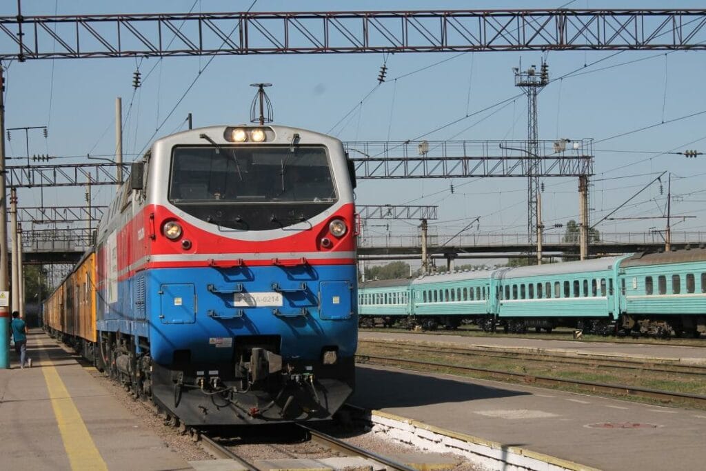 Сколько потеряли перевозчики Казахстана из-за пандемии