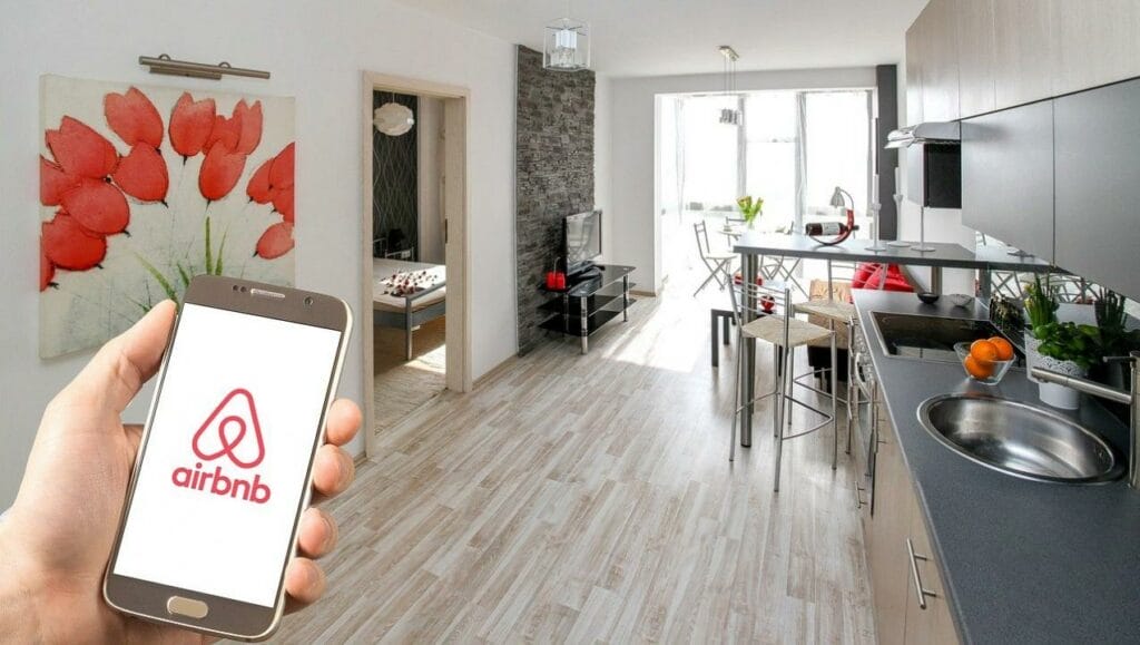 Airbnb готовится к IPO