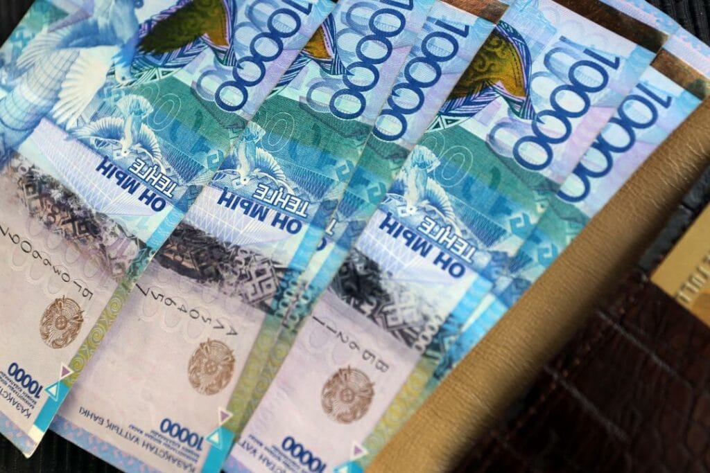 Цены на промышленную продукцию Казахстана упали на 8,5%