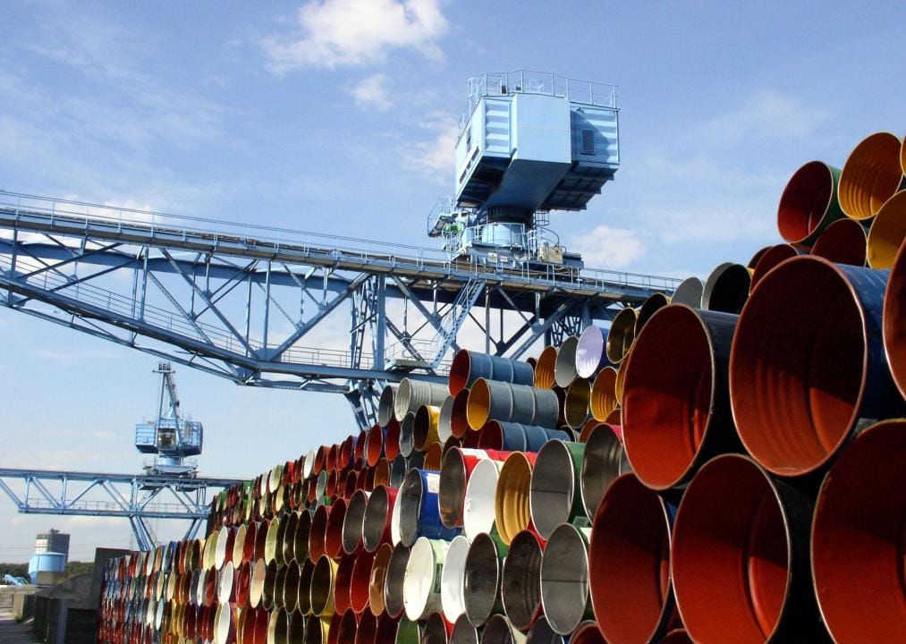 Нефть подешевела в понедельник
