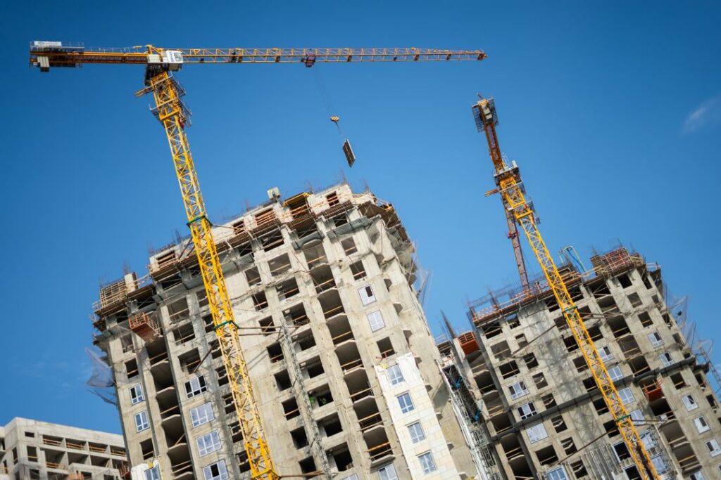 В 2020 году к ответственности привлечено 80% стройкомпаний Алматы